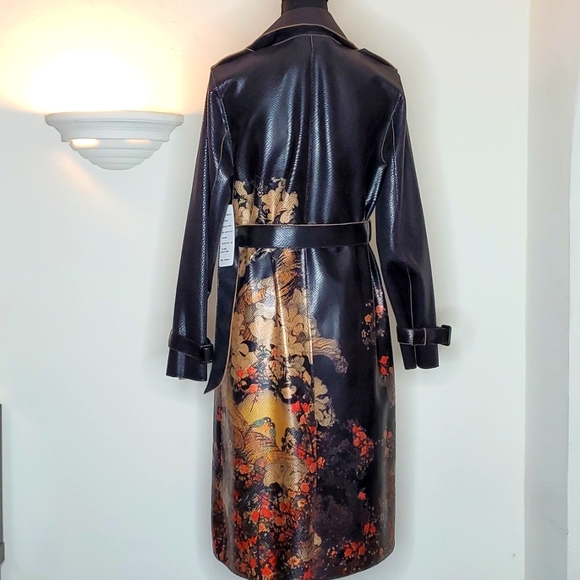 Paparazzi by Biz Snake Embossed Trench Coat, Japanese Print - Picture 6 of 16